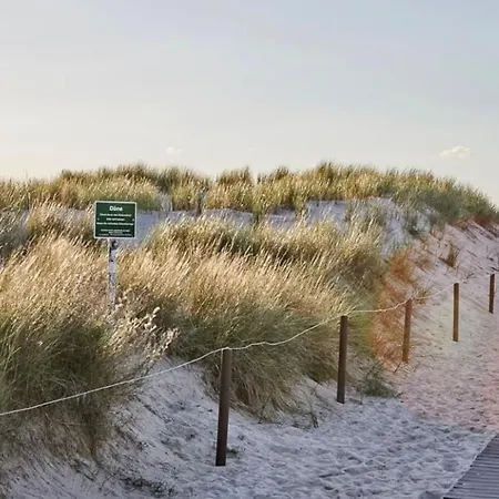 Birnbom Warnemuende Guest house 3*