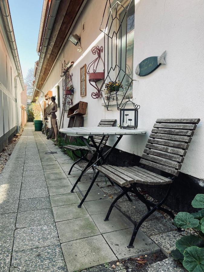Birnbom Warnemuende Guest house